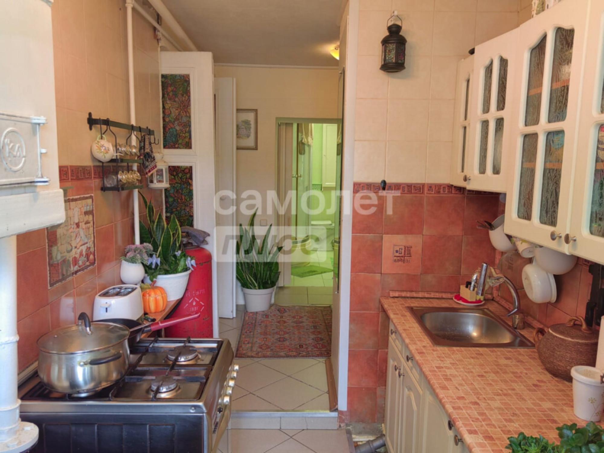 Продажа дома Ньютона, 18