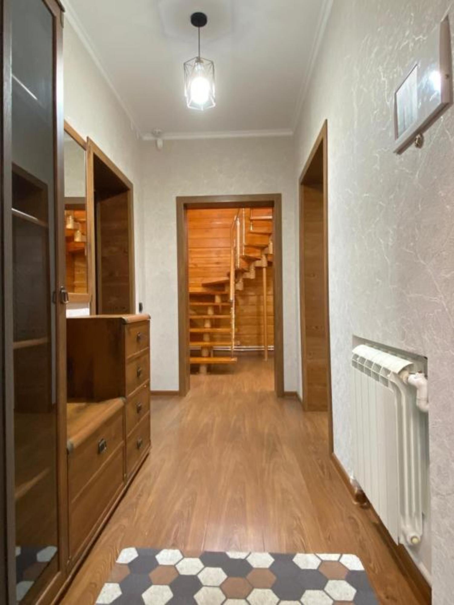 Купить дачу, дом, коттедж за 18 500 000 рублей на Кустук, 13