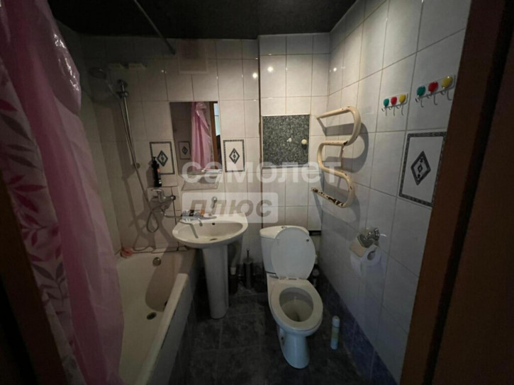 1-комн квартира Лескова, 250