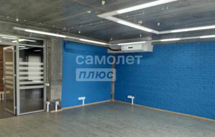 Офис Военная, 9