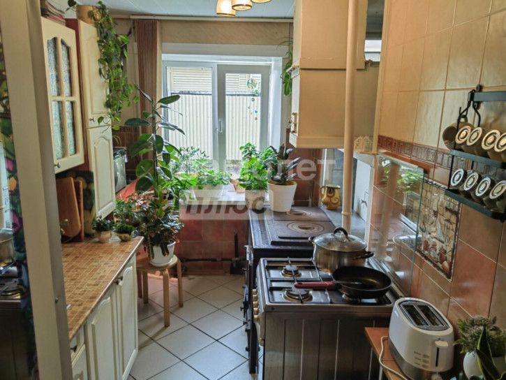 Коттедж/дом Ньютона, 18 Коттедж/дом Ньютона, 18