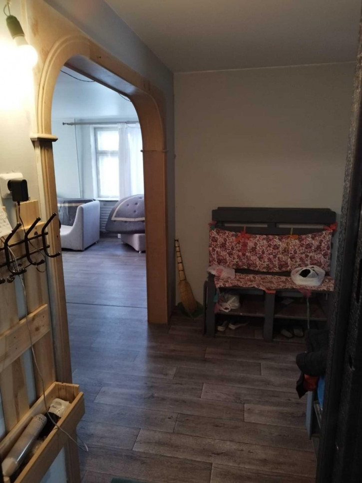 5-комн квартира Героев Труда, 49