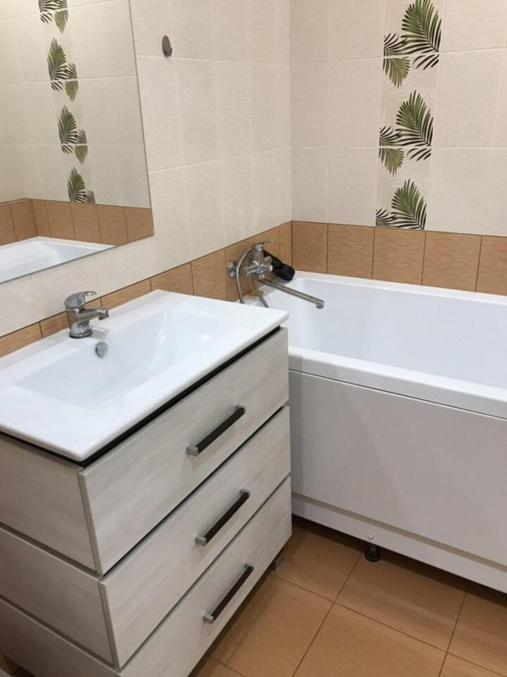 2-комн квартира Лукачева улица, 6