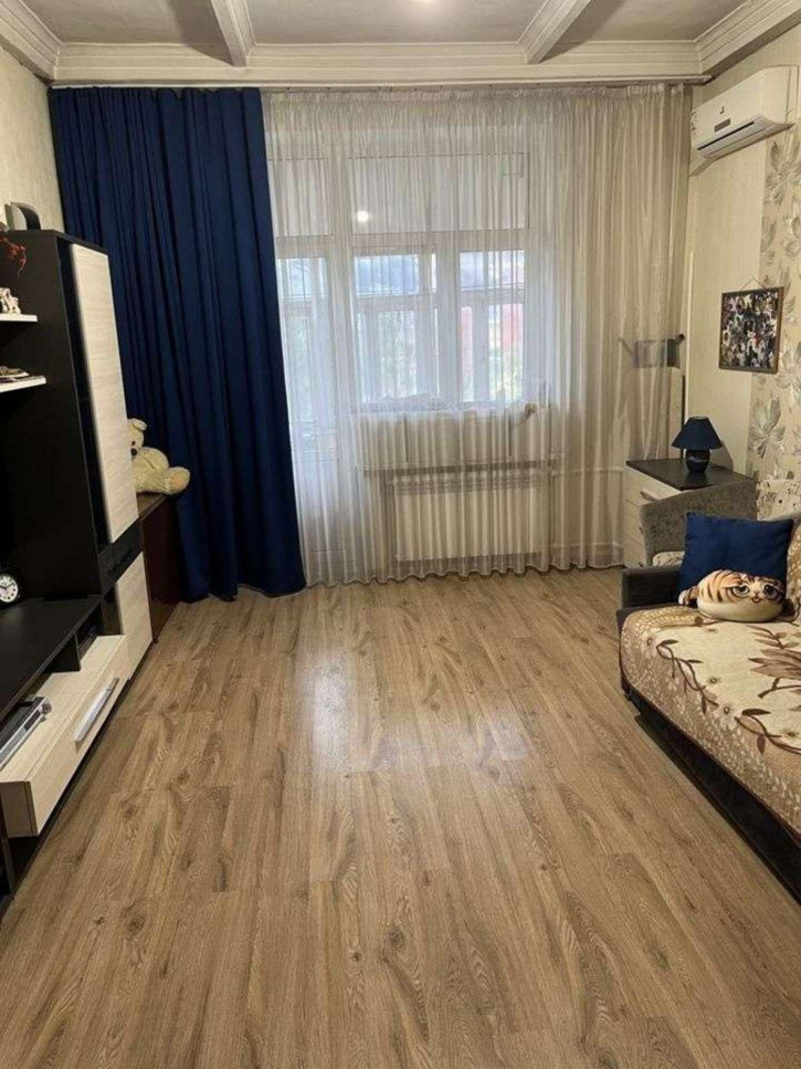 2-комн квартира Александра Матросова улица, 9