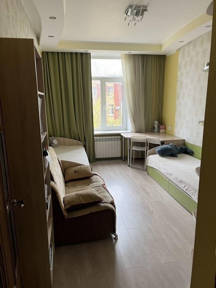 2-комн квартира Александра Матросова улица, 9