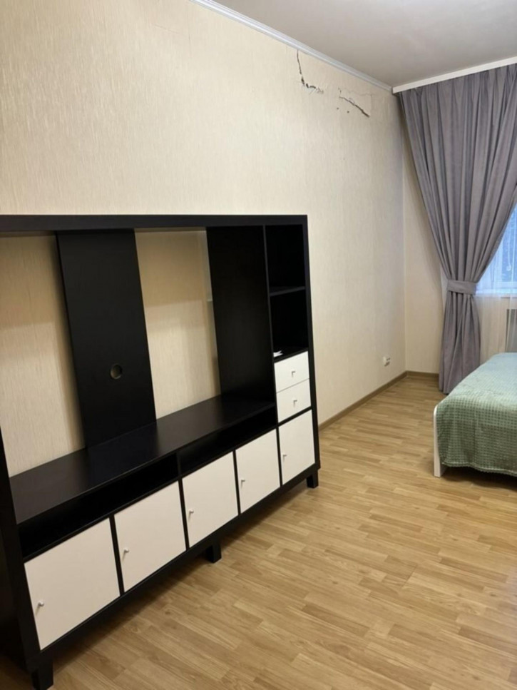 1-комн квартира Ялтинская улица, 32 1-комн квартира Ялтинская улица, 32