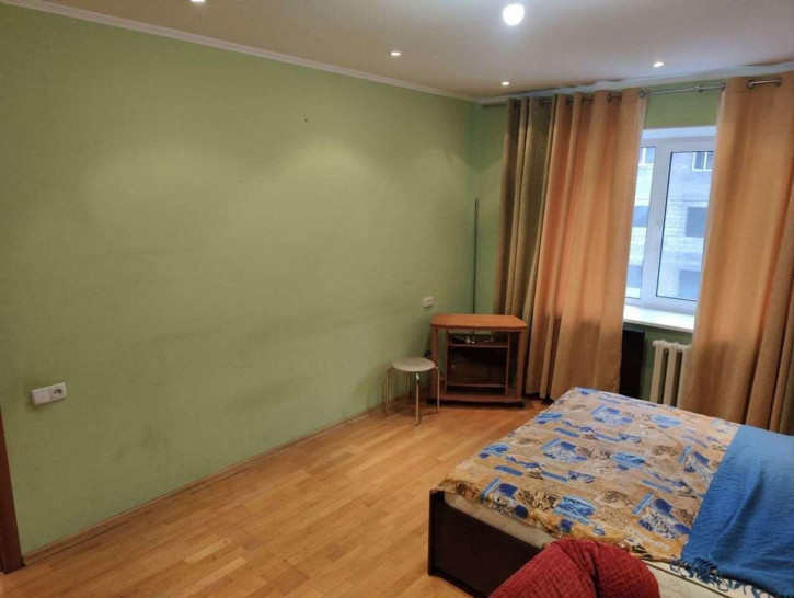 2-комн квартира Киевская улица, 13