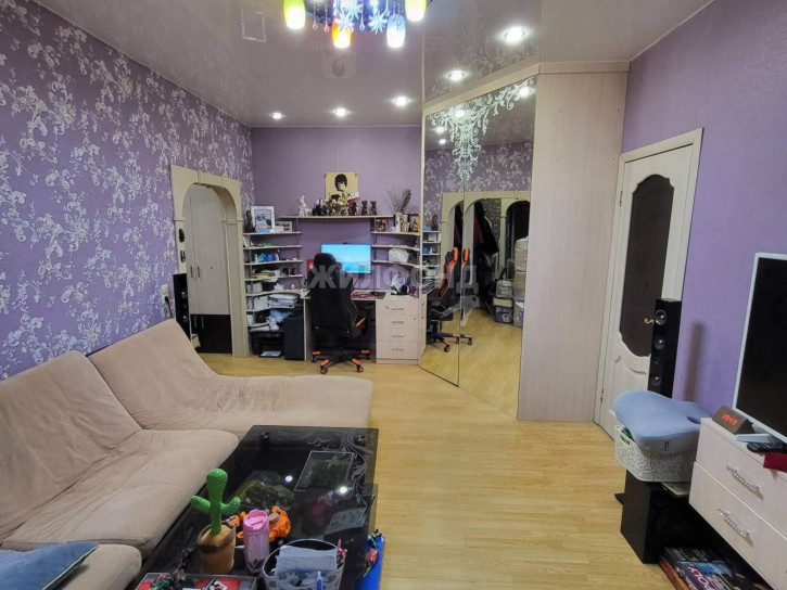 3-комн квартира Ветеранов улица, д.15 3-комн квартира Ветеранов улица, д.15