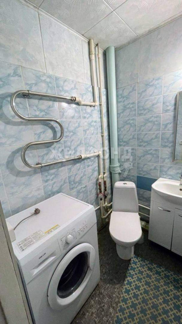 1-комн квартира Старых Большевиков улица, д.96 1-комн квартира Старых Большевиков улица, д.96
