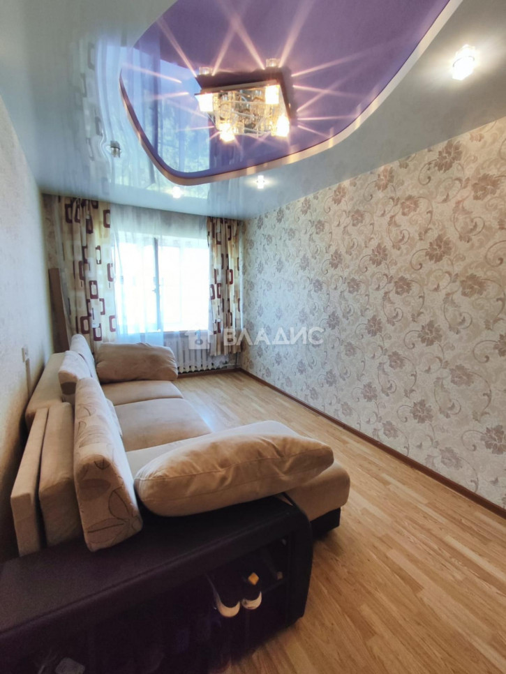 2-комн квартира улица Верхняя Дуброва