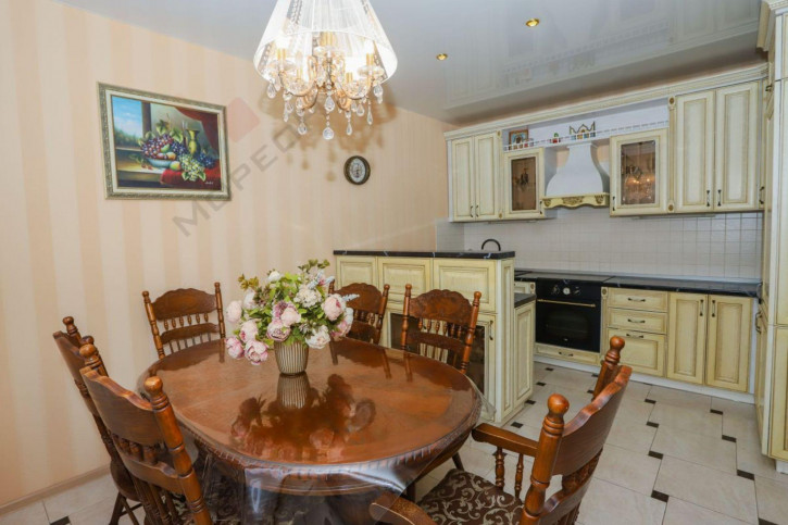 4-комн квартира Гаражная ул, 67