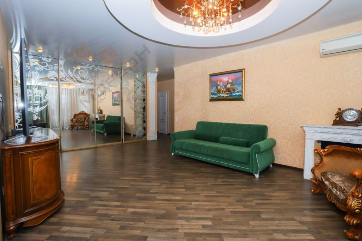 4-комн квартира Гаражная ул, 67