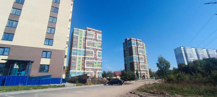2-комн квартира в новом доме Парижской Коммуны ул, 55