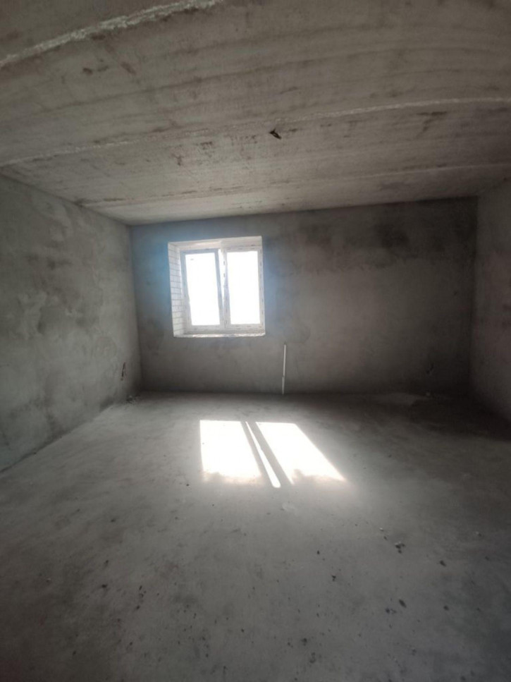 3-комн квартира в новом доме Парижской Коммуны ул, 55