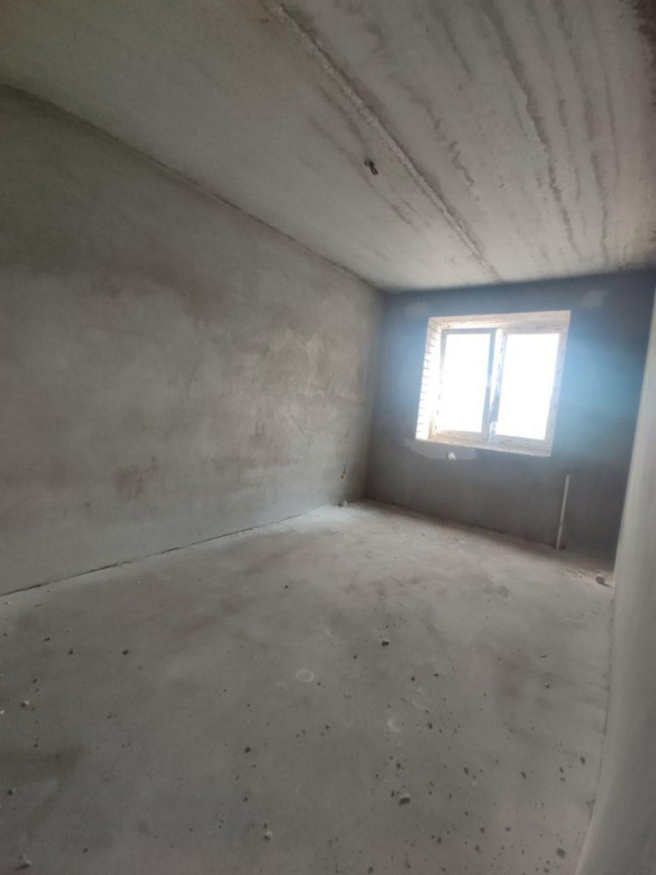 3-комн квартира в новом доме Парижской Коммуны ул, 55