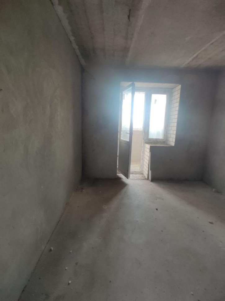 3-комн квартира в новом доме Парижской Коммуны ул, 55
