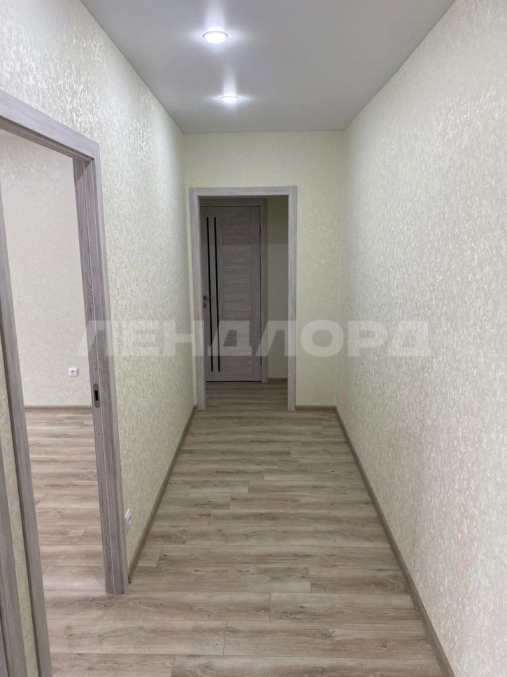 2-комн квартира проспект Королёва, 16