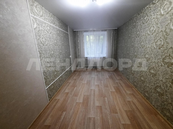 3-комн квартира улица Дубовского, 46