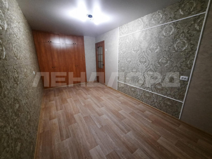 3-комн квартира улица Дубовского, 46