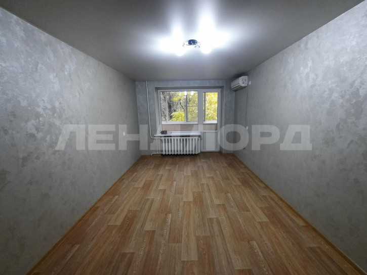 3-комн квартира улица Дубовского, 46