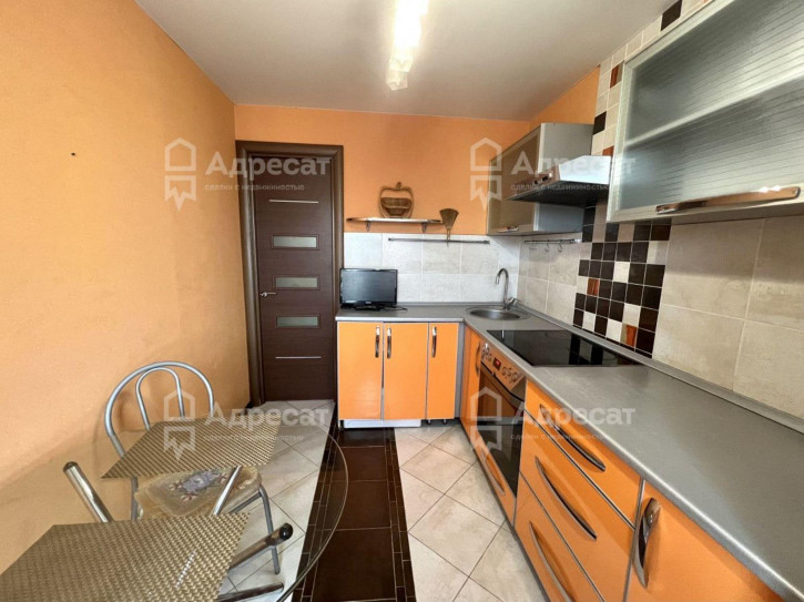 2-комн квартира Улица им. Батова,  д.5
