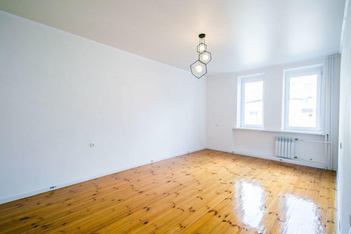 2-комн квартира Клиническая ул, 11А