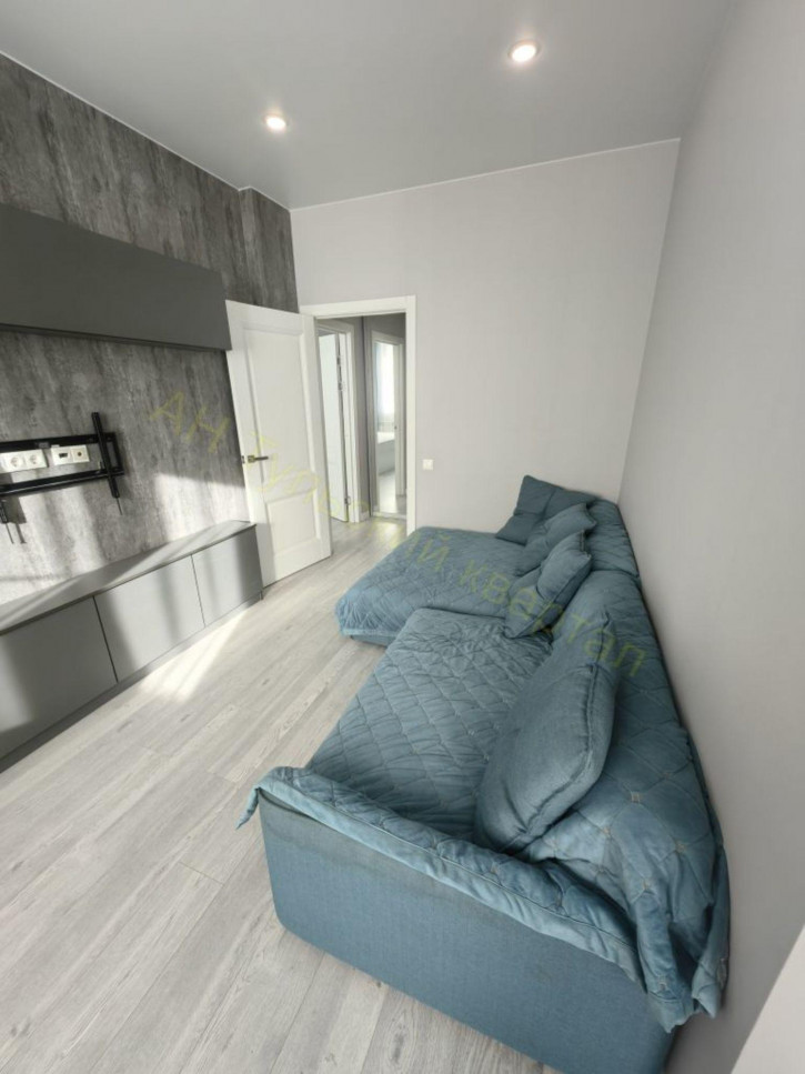 2-комн квартира Летчика Пирожкова ул, 5