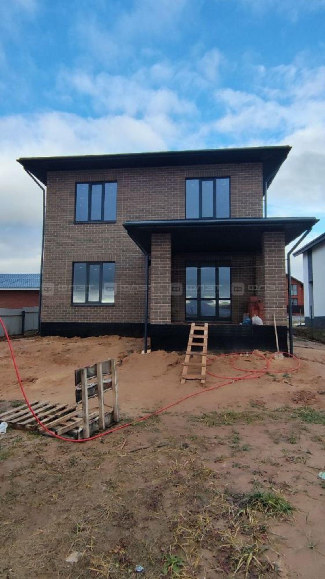 Купить дачу, дом, коттедж за 11 000 000 рублей на ул. Тихая, дом 1