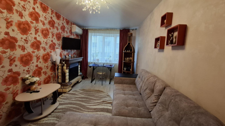 3-комн квартира Хрустальная ул., 55г