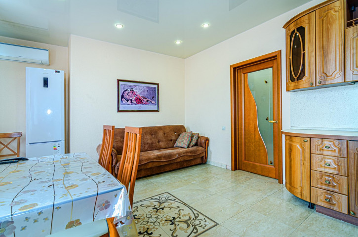 2-комн квартира Терская улица, 79