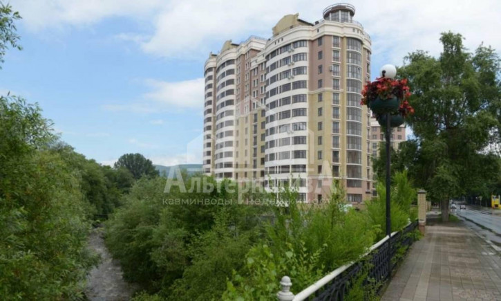 2-комн квартира Победы пр-т.