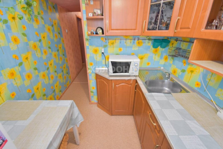 1-комн квартира Челюскинцев, 22