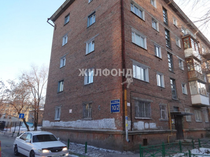 2-комн квартира проспект Карла Маркса, 10/2
