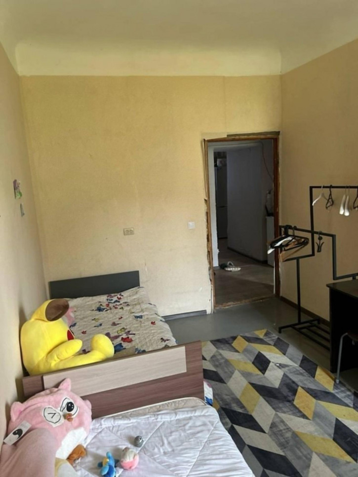 3-комн квартира Свободы улица, 100