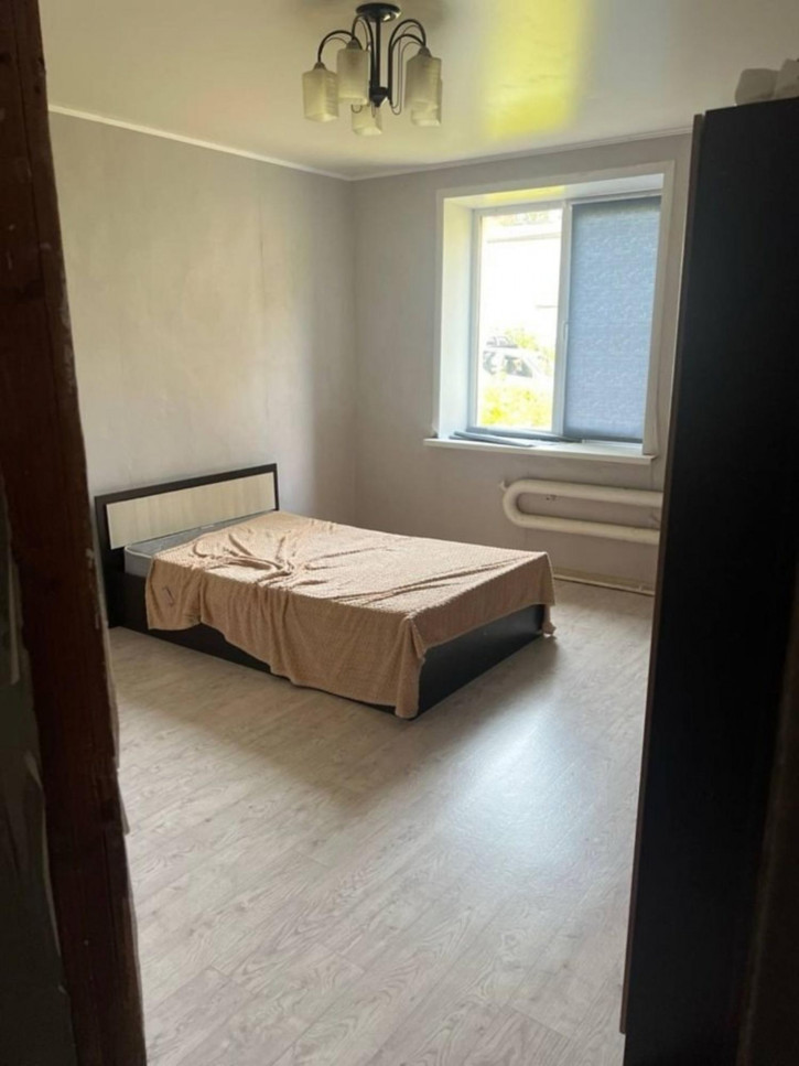 3-комн квартира Свободы улица, 100