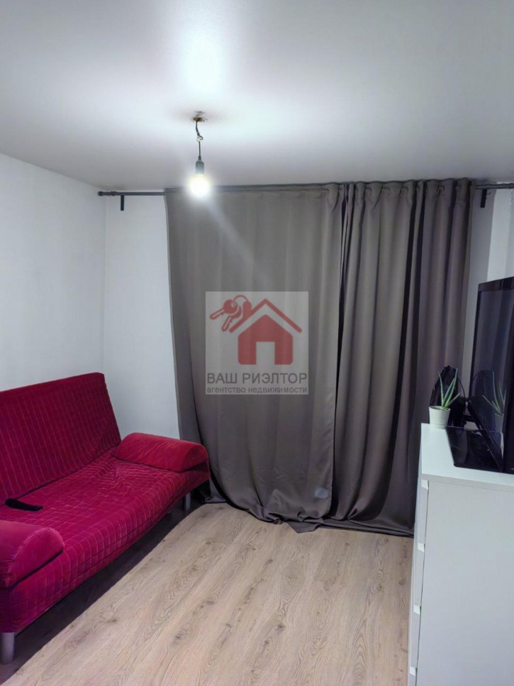 2-комн квартира Ивана Финютина бульвар, 78