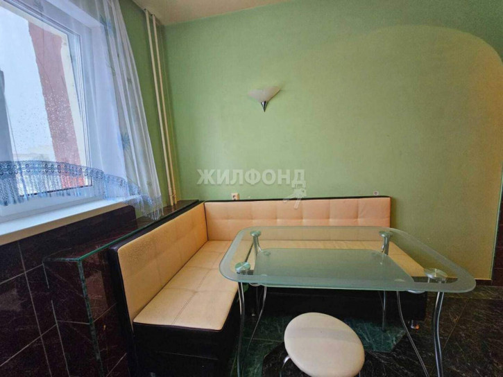 4-комн квартира Сибирская улица, д.15