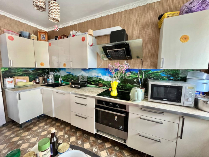 3-комн квартира улица Институтский городок