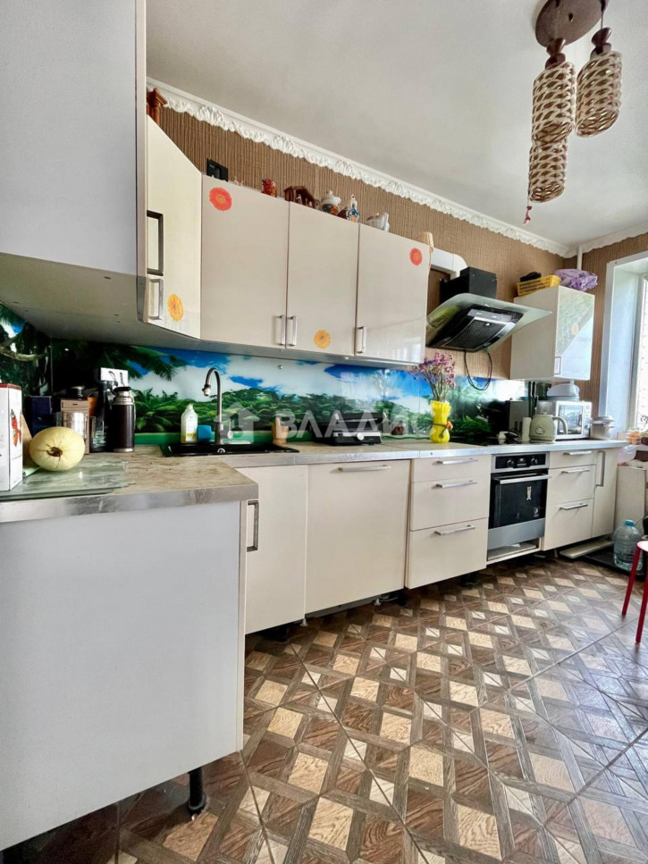 3-комн квартира улица Институтский городок