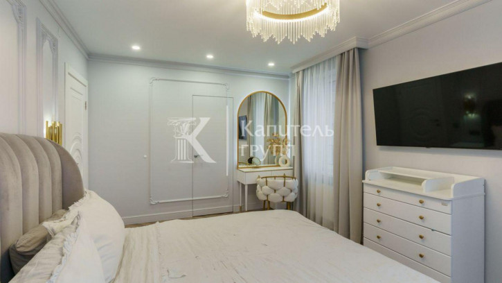 3-комн квартира улица Газовиков, 34