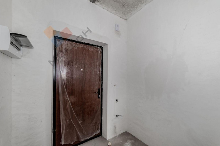 1-комн квартира им. лётчика Позднякова ул, 2к15