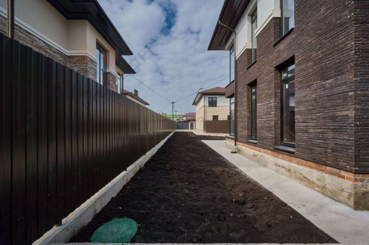 Коттедж/дом Мариупольская ул, 2/3