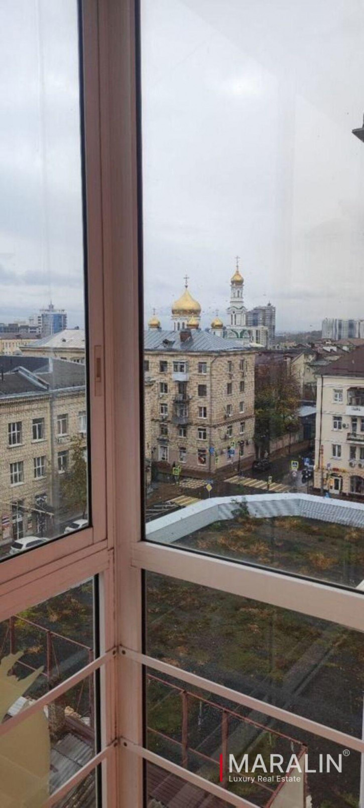 4-комн квартира Серафимовича, 72