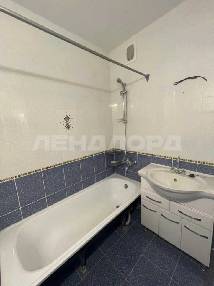 2-комн квартира улица Венеры, 21