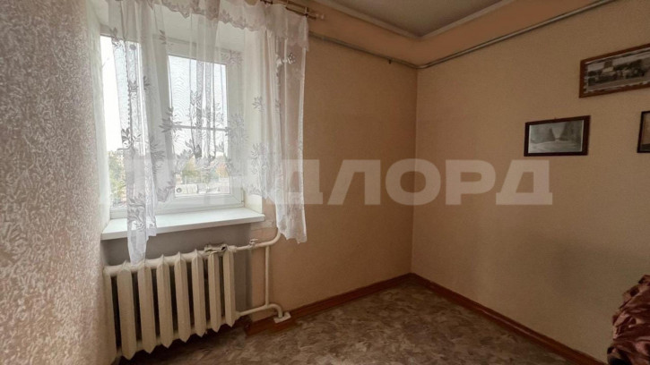 3-комн квартира улица 20-я Линия, 50