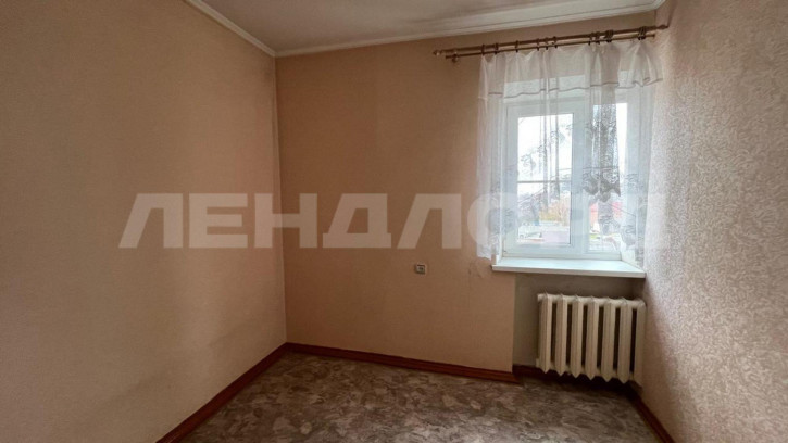 3-комн квартира улица 20-я Линия, 50