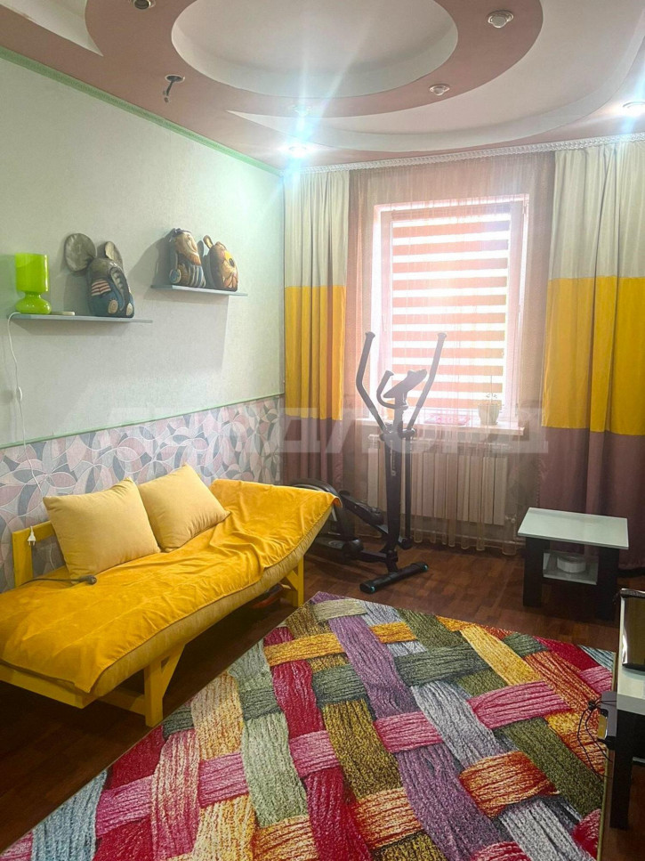 3-комн квартира Рабочая улица, 80А