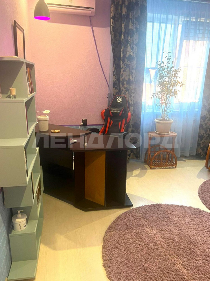 3-комн квартира Рабочая улица, 80А