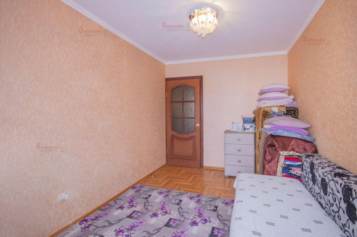 3-комн квартира Ватутина 11