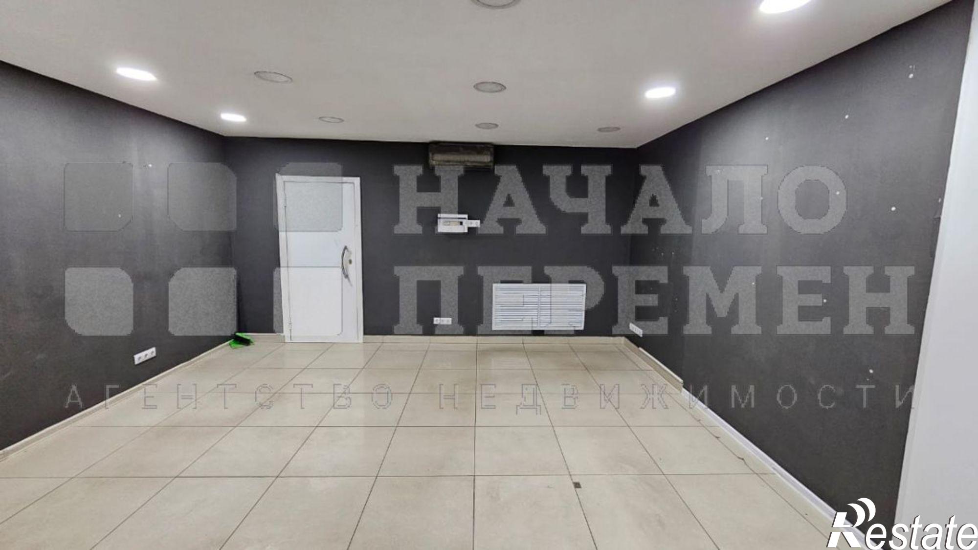 Сдать торговое помещение за 49 500 рублей на Карла Маркса пр-кт, 3